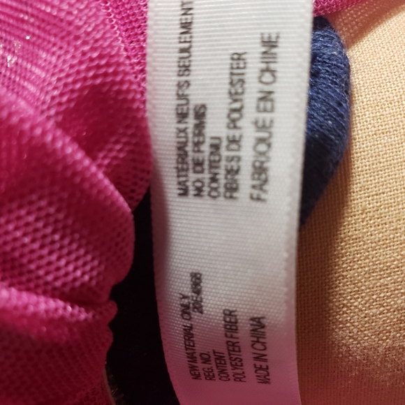 American Girl Doll Isabelle with accessories - Picture 4 of 8